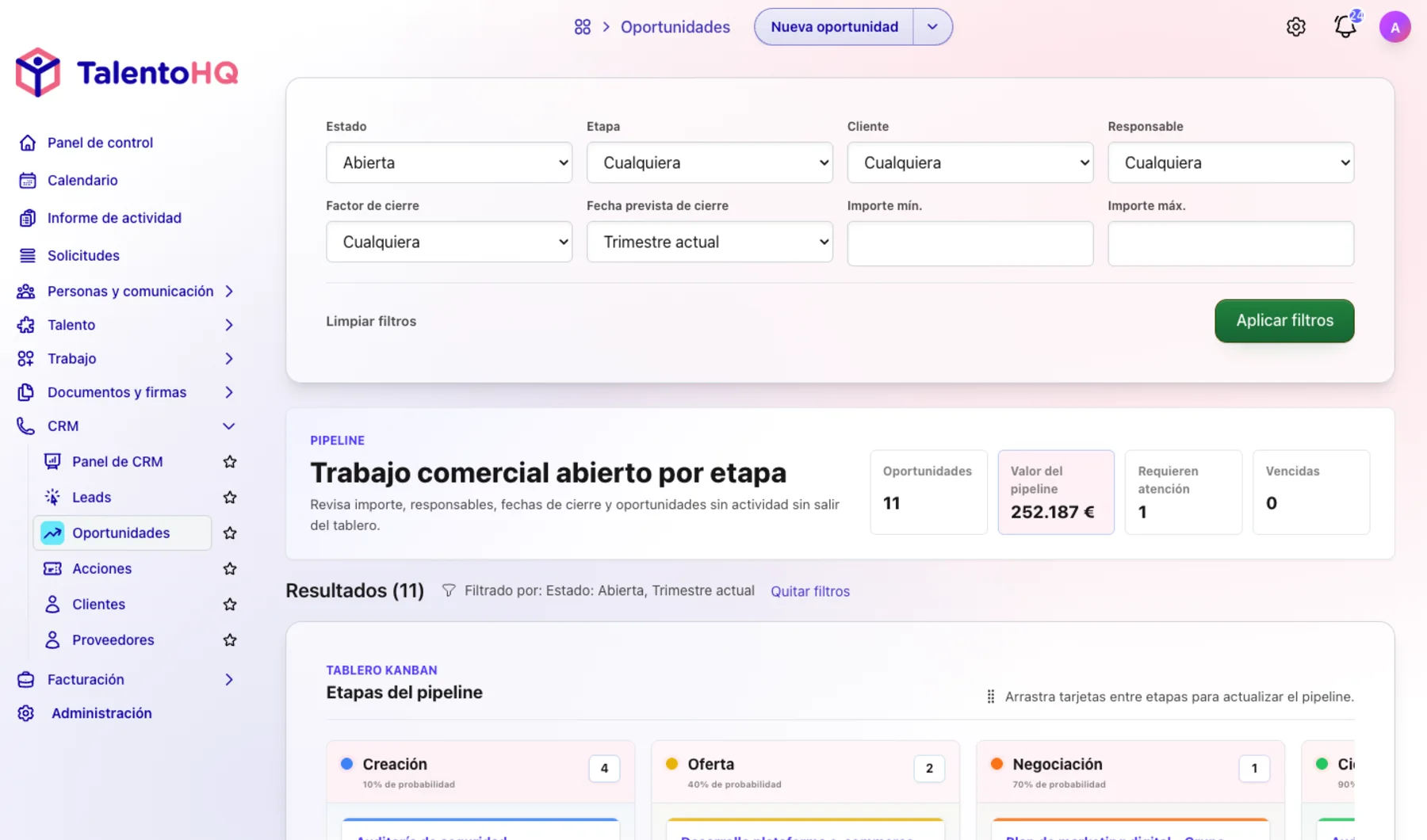 Vista del CRM de TalentoHQ con empresas, contactos y oportunidades comerciales.