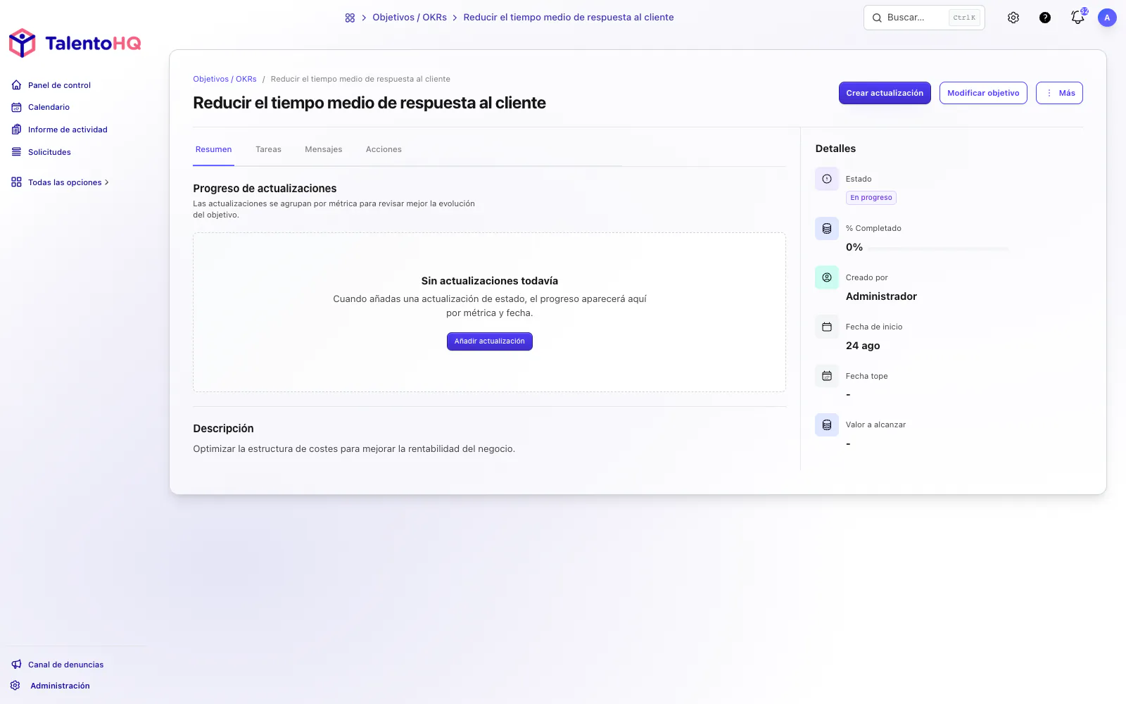 Ficha de un objetivo en TalentoHQ con el botón Crear actualización, porcentaje completado y pestañas de tareas, mensajes y acciones