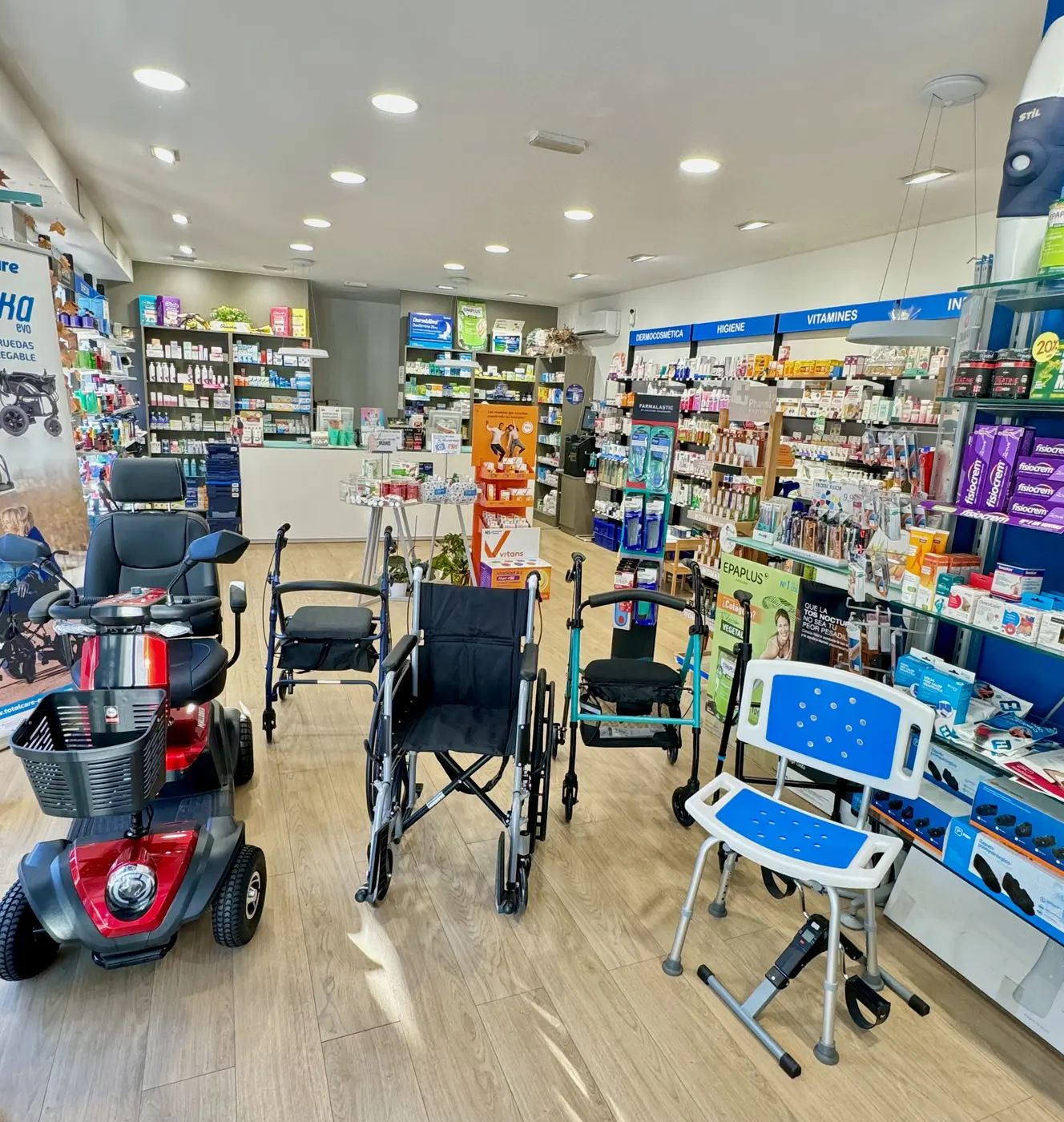 Interior de Farmacia La Quintana en Montmeló